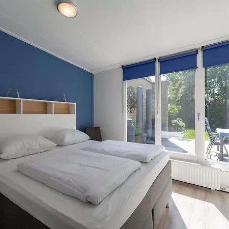 In Sint Maartenszee Near בית נופש