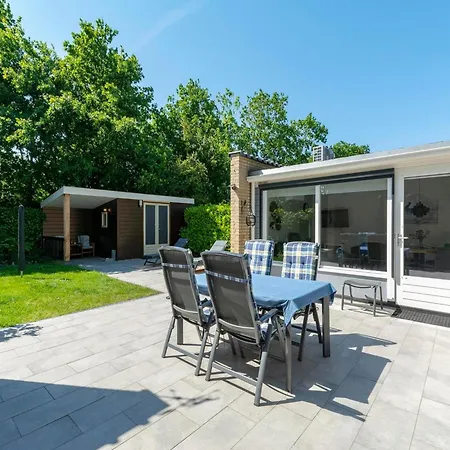 Stylish With A Large Garden