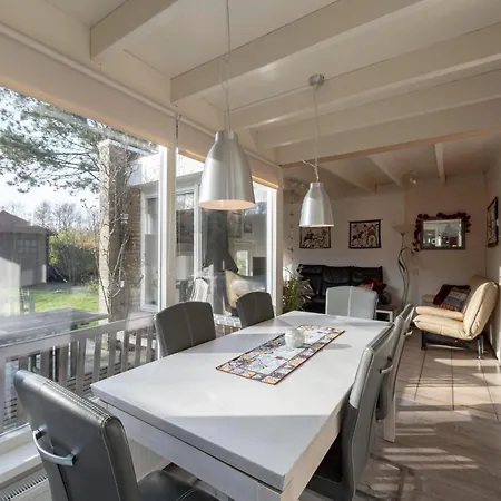 In Sint Maartenszee Near * Sint Maartensvlotbrug