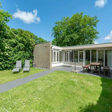 Stylish With A Large Garden