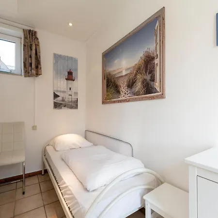 Casa vacanze In Sint Maartenszee Near