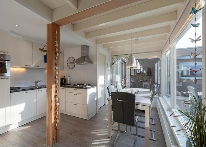 In Sint Maartenszee Near Sint Maartensvlotbrug